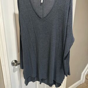 Women's Blue/Gray V-Neck Top